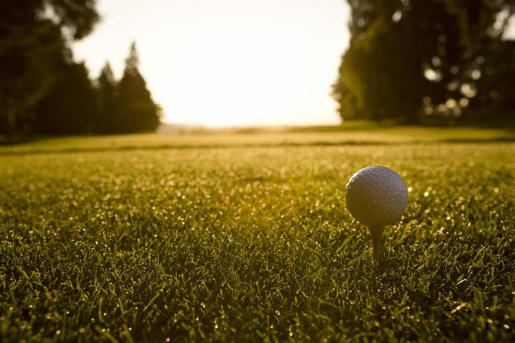 跟队记者：尤文想在夏窗签三至四人，并因此联系卢克曼.